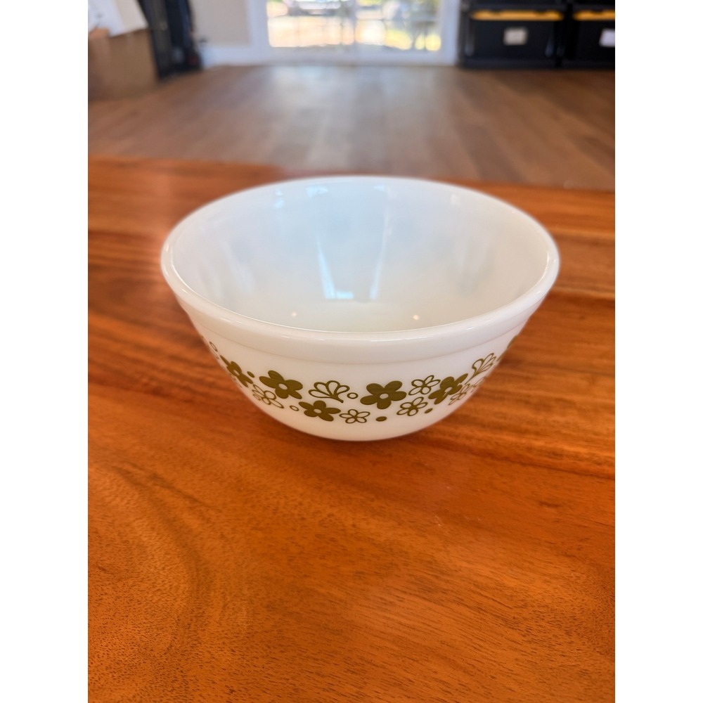 Pyrex Vintage Spring Blossom (Crazy Daisy) Small Nesting Bowl